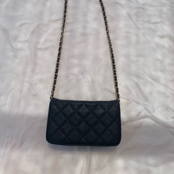 Black and Gold Crossbody Purse - Picture 3 of 3